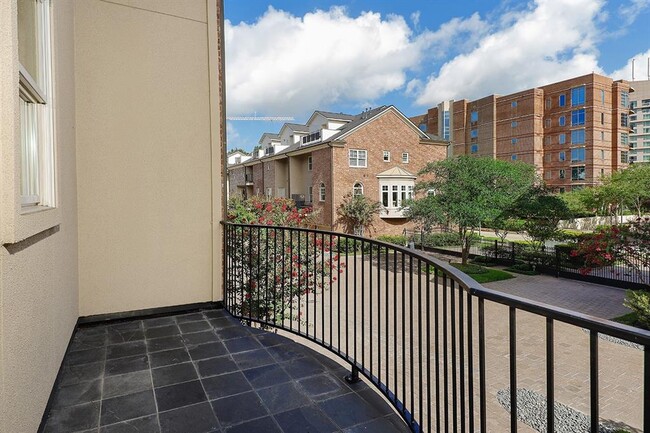 Building Photo - 28 Waterway Ct