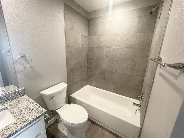 Building Photo - 120 Ridgmar Rd