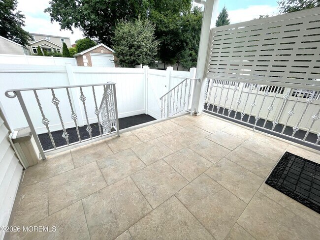 Building Photo - 175 NJ-35