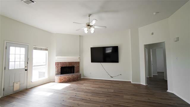 Building Photo - 3124 Creekside Dr