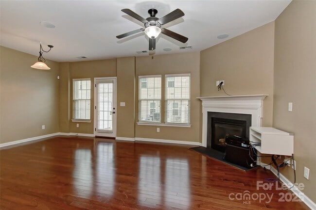 Building Photo - 7718 Sweet Fern Way