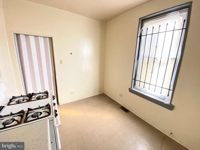 Building Photo - 2848 N Lee St