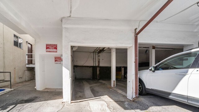 Building Photo - 218 15th St