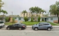 Building Photo - 401 SW 8th Ct