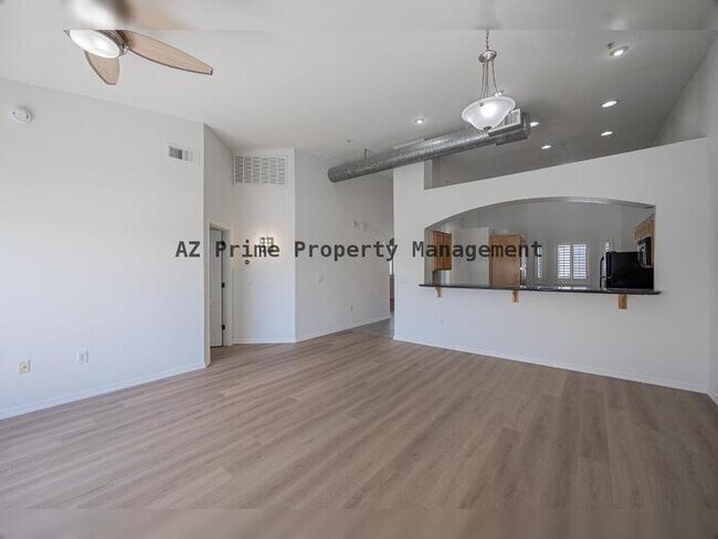 Building Photo - 4525 N 22nd St