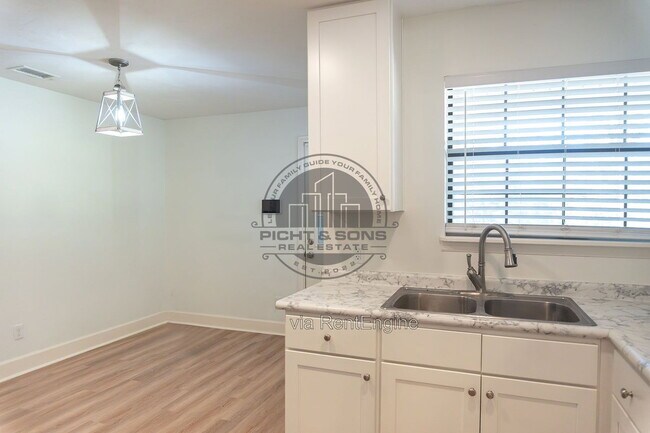 Building Photo - 2781 Grantham Ln