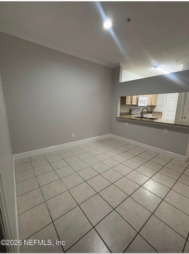 Building Photo - 120 Veracruz Dr