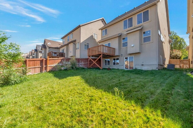 Building Photo - Beautifully Updated 3-Bedroom Home Near Traverse Mountain with Stunning Point of the Mountain Views!