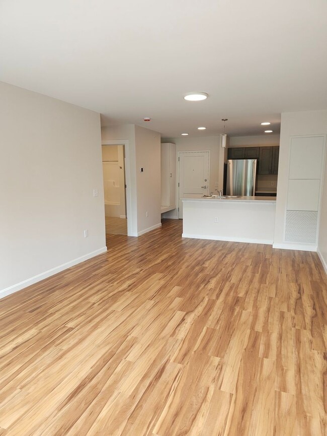 Building Photo - A Flexible Floor Plan That Adapts to You - One Bedroom with Den Apartment