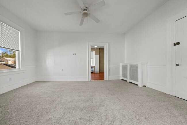 Building Photo - 99 Montvale Ave