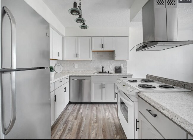 Building Photo - 264 Cervantes