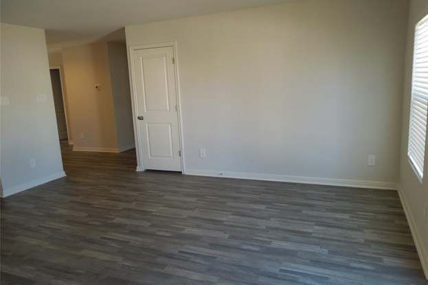 Building Photo - 266 Bluebonnet-