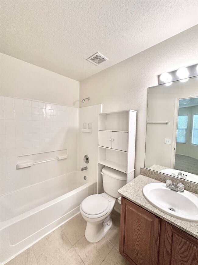 Building Photo - 29709 Valley Center Dr