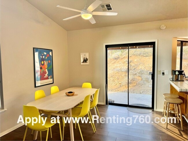 Building Photo - Charming 3 Bedroom 2 Bathroom Home In The Highly Desired Juniper Terrace Neighborhood!!