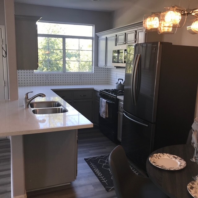 KITCHEN - 2201 Ramsgate Dr