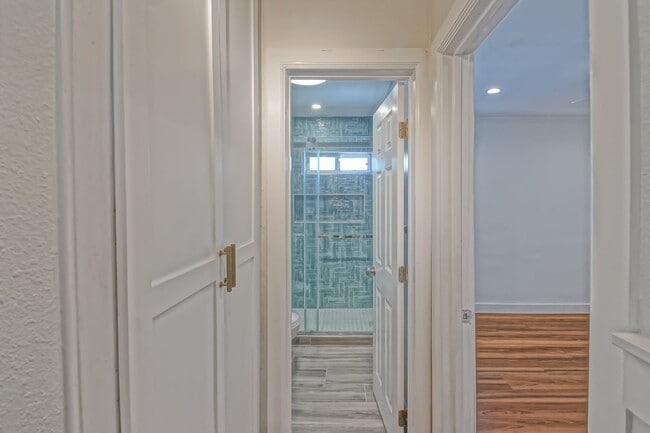 Building Photo - Remodeled, Bright & Airy 5 Room Home on Spacious Lot w/ 3BR2BA Main House, 2 Additional Detached ...