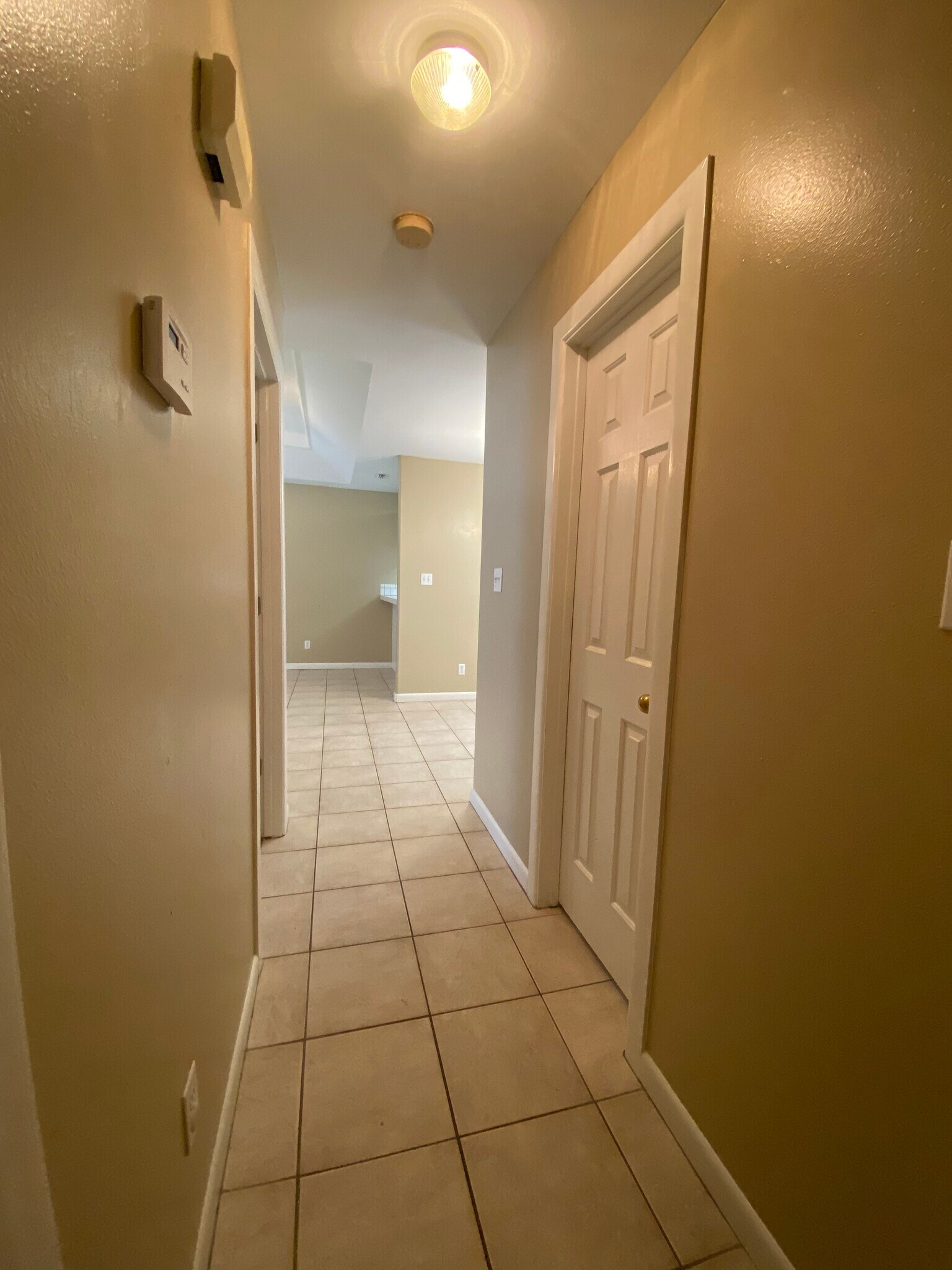 Building Photo - 1209 Swallow Ave