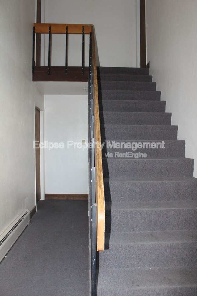 Building Photo - 522 Bell Ct