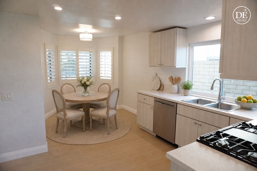 Building Photo - 12036 Shadow Ridge Way