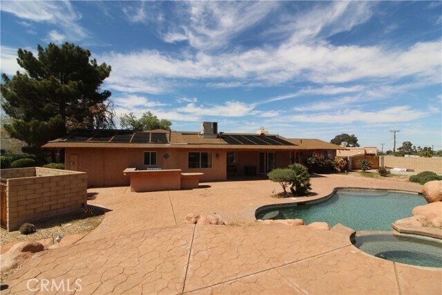 Building Photo - 57801 San Tropeze Dr