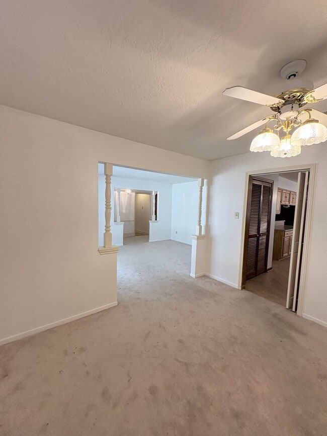 Building Photo - 22803 Trailwood Ln