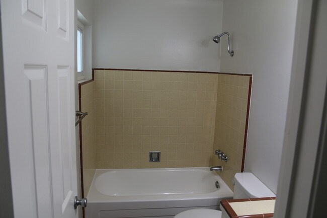 1 Bed, 1 Bath -- Tucked Away from Street! - 655 Mariposa Avenue Apartments