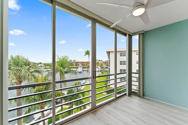 Building Photo - 29 Yacht Club Dr