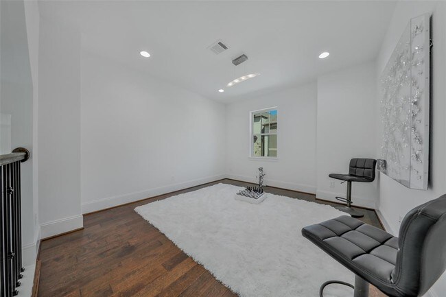 Building Photo - 11015 Ayrshire Park Ln
