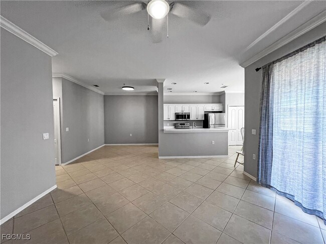 Building Photo - 8550 Kingbird Loop