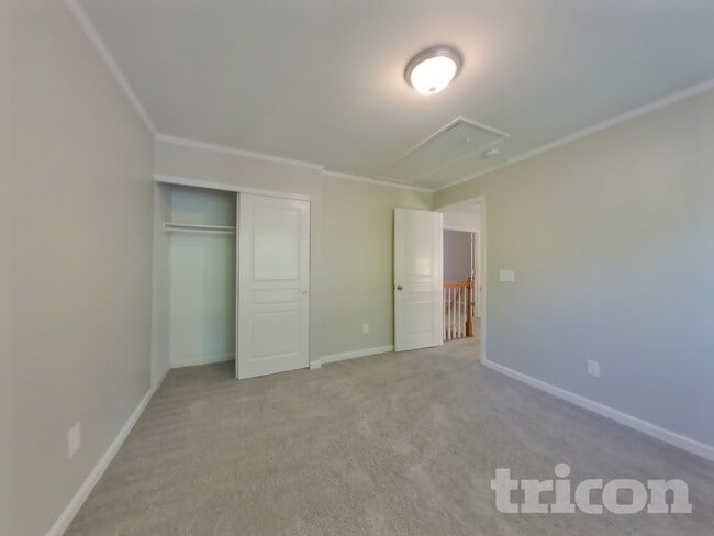 Building Photo - 202 Harris Ct