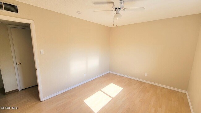Building Photo - 6836 Orizaba Ave