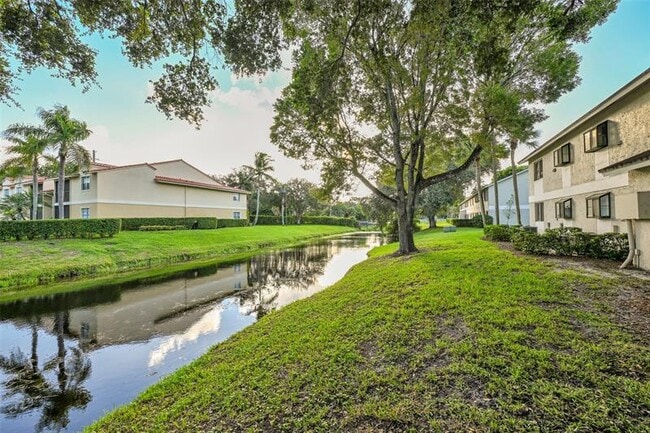 Building Photo - 109 Gardens Dr