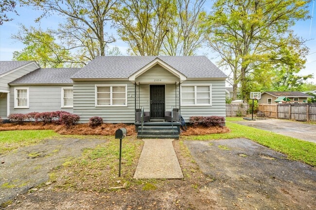 Building Photo - 2054 Emogene St