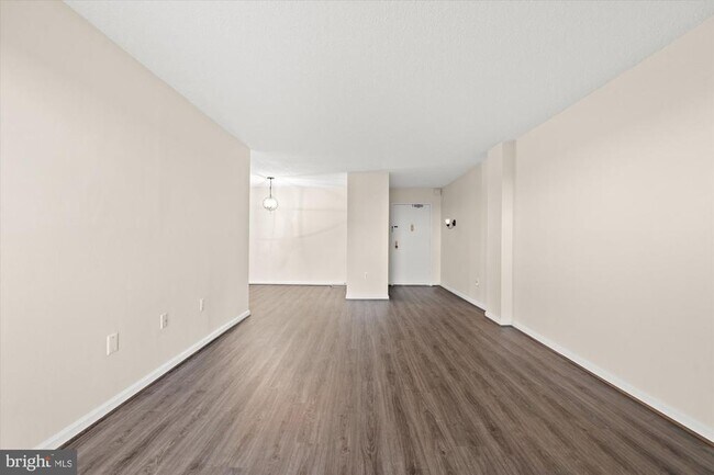 Building Photo - 5300 Holmes Run Pkwy