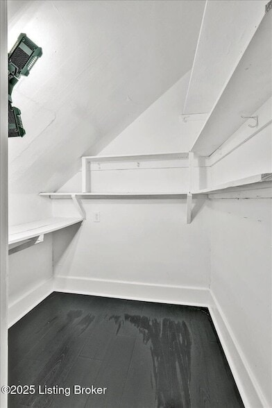Building Photo - 2059 Alta Ave