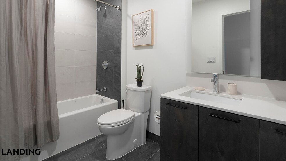 Building Photo - 632 Howard Rd SE