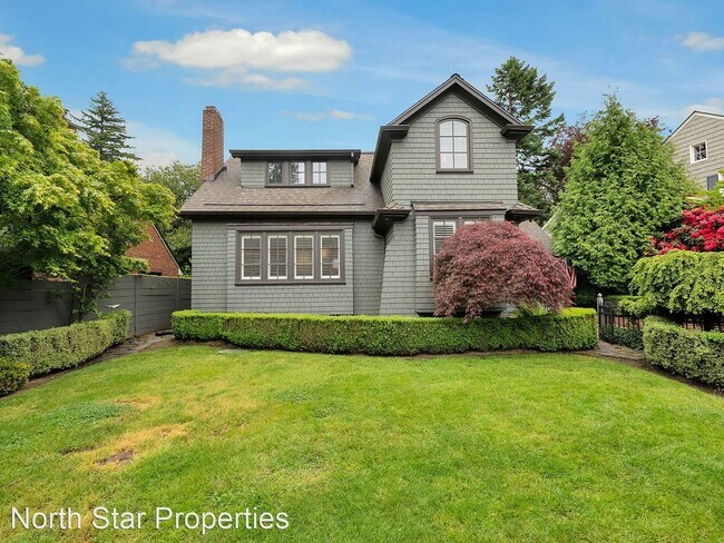 Primary Photo - 3 br, 3 bath House - 2650 SW Montgomery Dr