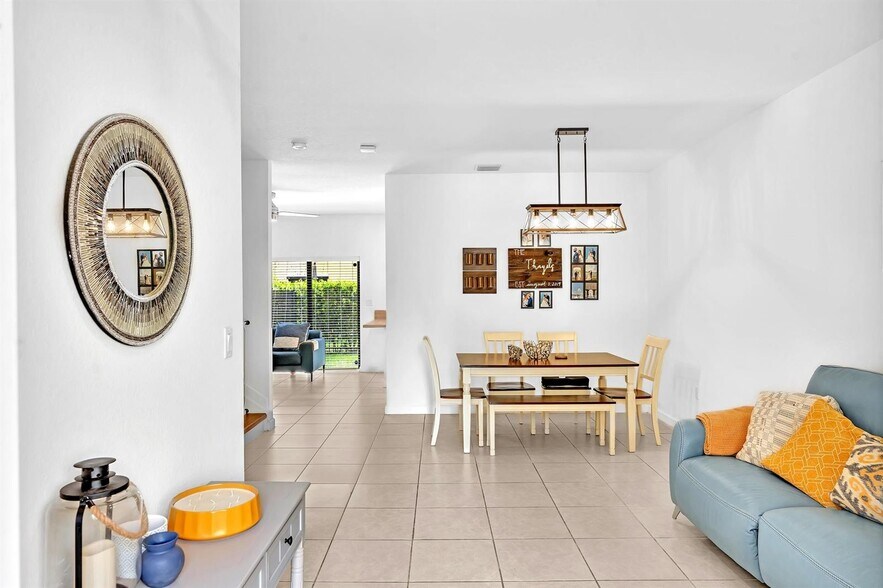 Building Photo - 4668 Banker Ter