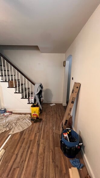 Building Photo - 116 Garfield St