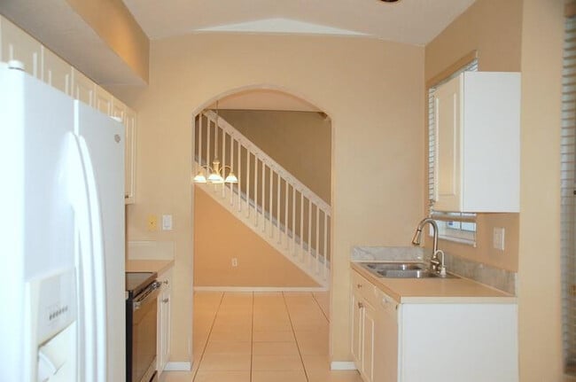 Building Photo - 18713 SW 26th St