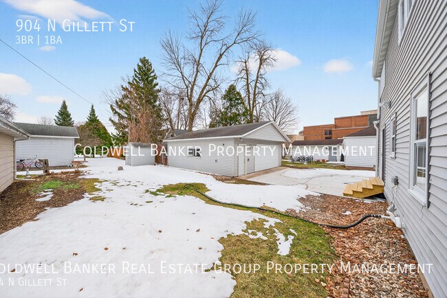 Building Photo - 904 N Gillett St