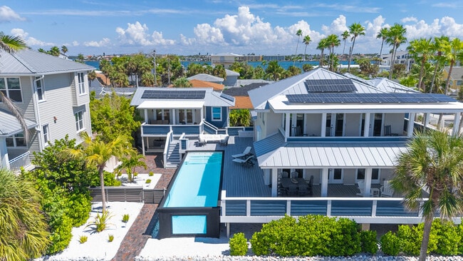 Building Photo - 113-112 12th Ave