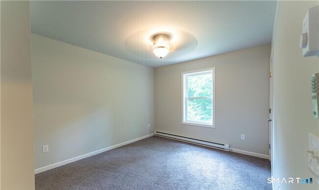 Building Photo - 152 Grove Ave