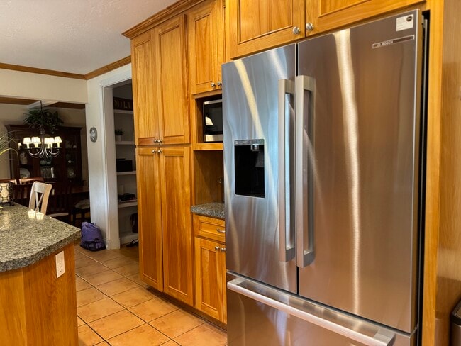 Building Photo - 125 Timberline Ct