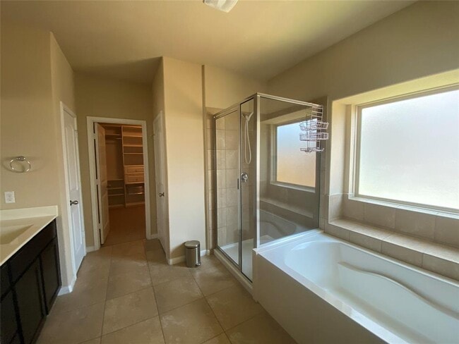 Building Photo - 2448 Lyla Ln