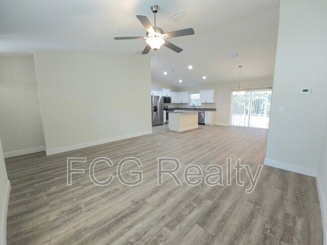 Building Photo - 10663 N Adler Dr