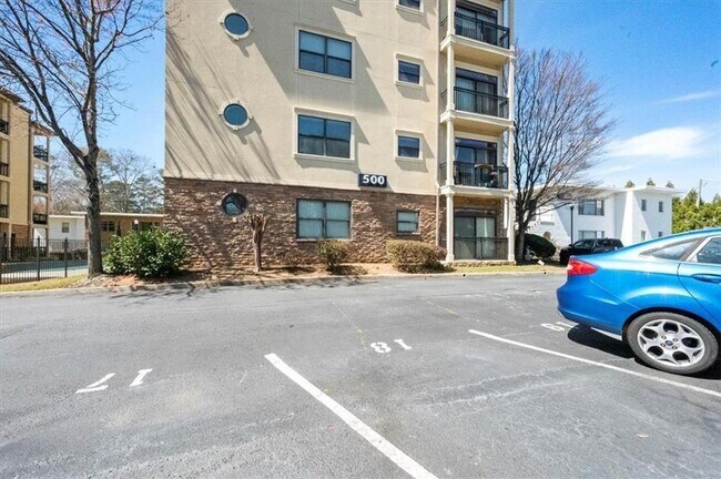 Building Photo - 2230 Cheshire Bridge Rd NE