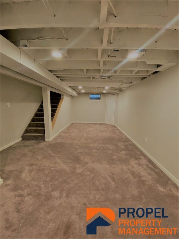 Building Photo - 3345 Edgewood Dr