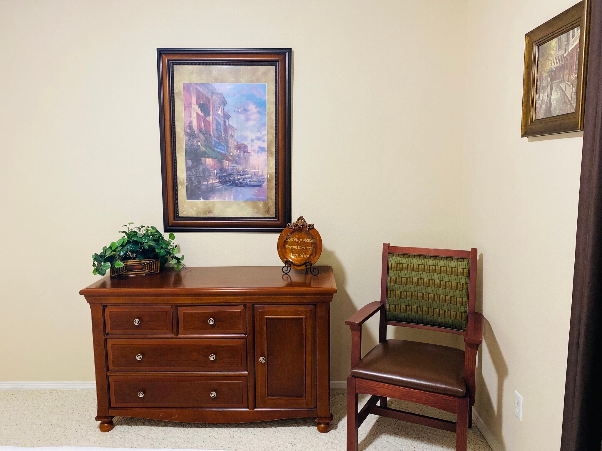 Building Photo - 104 Ivy Pl