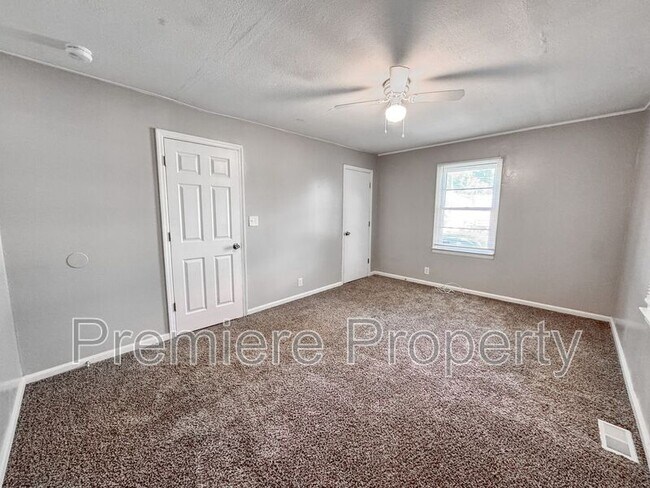 Building Photo - 5141 Booth Ave
